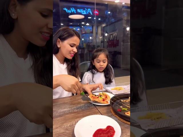 Amaira n akhir m nhi khaya pizza#amairagurjar #trending #shorts