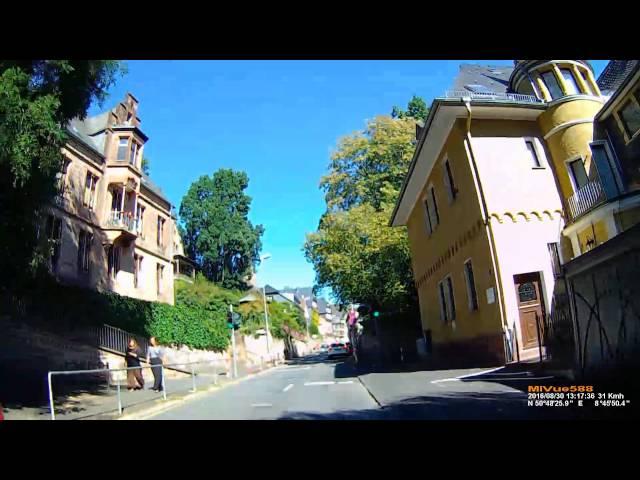 D: Stadt Marburg. Landkreis Marburg-Biedenkopf. Fahrt durch die Stadt. August 2016