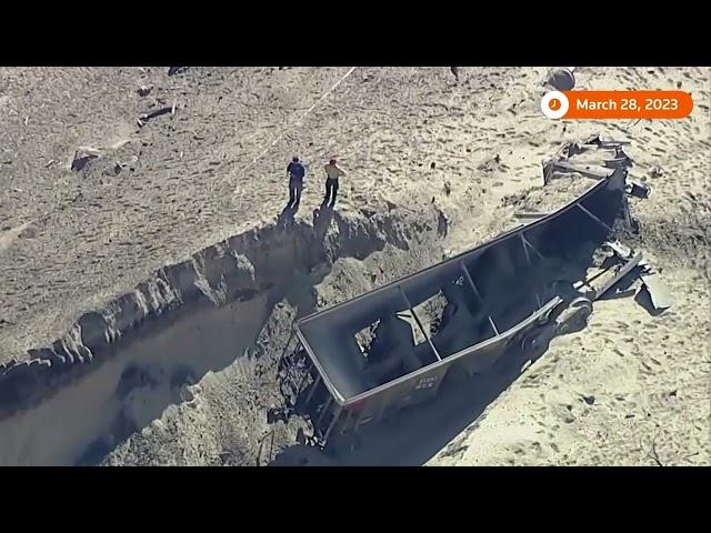 Iron ore train derailed in the Mojave Desert