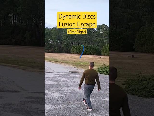 Dynamic Discs Fuzion Escape | First flight straight fairway bomber - Average MA40 Arm (#105799)