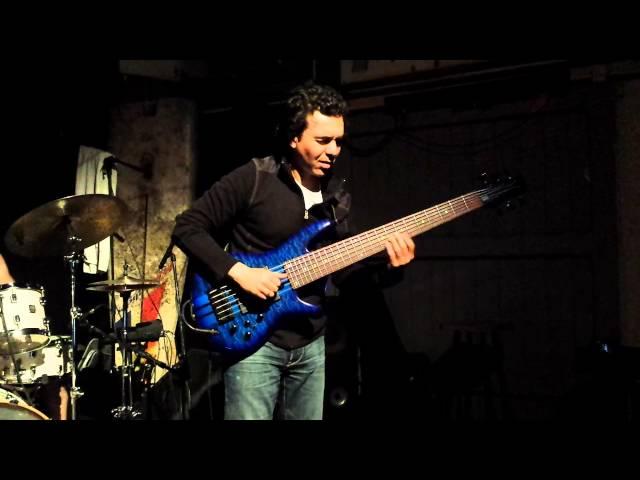Adam Nitti bass solo Kulturrampe Krefeld