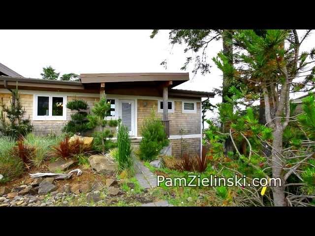 Ocean Views in Oceanside / Oregon beach homes and real estate/ 970 Castle Pl.