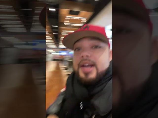 Dirty Tables In The Staten Island Mall | #StatenIsland #southshore #StatenIslandMall