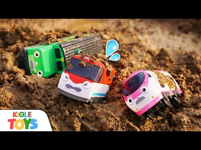 تايو المركبات الثقيلة حفارة شاحنة قلابة فريق الإنقاذ | انهيار السكة الحديد |KIGLE TOYS ألعاب للأطفال