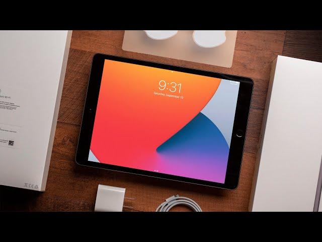 iPad 8 (2020)!  Unboxing and Initial Impressions!