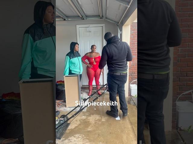 Sidepiecekeith cut Alexus and Foxy grass in the rain #spk