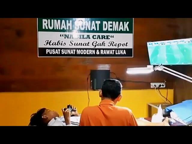 Sunat Sambil Main Game di Rumah Sunat Demak