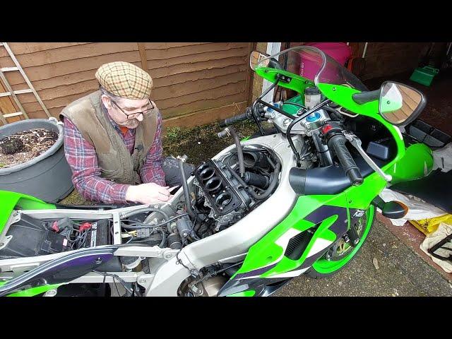 KAWASAKI NINJA ZX6 FILTER/CARB SERVICE BY MR TWEED