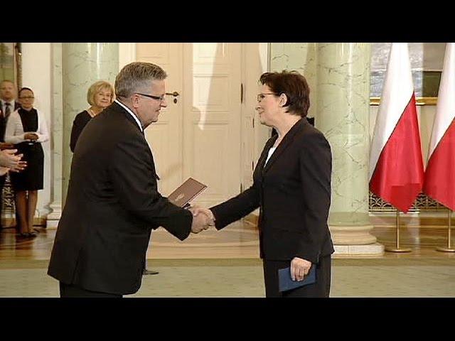 New Polish government sworn in by president