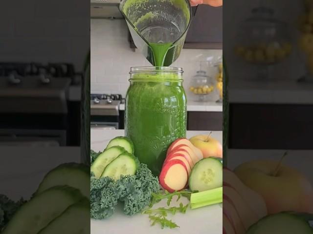 The best green juice to reduce inflammation and boost immunity #juicing #juicerecipe #immunity