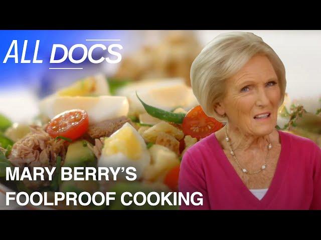 Mary Prepares Sunday Lunch for the Family | Mary Berry's Foolproof Cooking | All Documentary