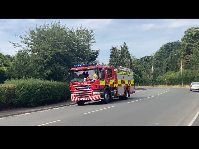 Hereford and Worcester Fire Engine Responding to a BBQ Fire!