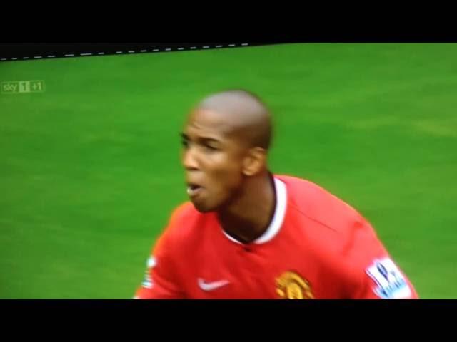 FOOTBALLER ASHLEY YOUNG GETS BIRD POO IN HIS MOUTH!!! Funny football soccer moment