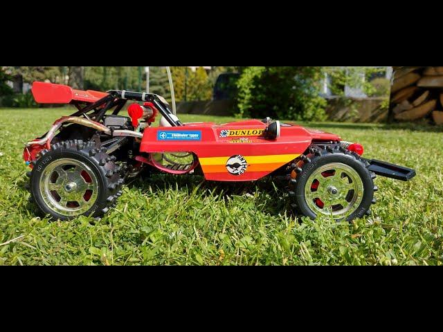 Vintage RC buggy - Thunder Tiger "The Tiger" 4WDS - Test drive