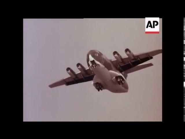 McDonnell Douglas YC-15 demonstration at 1976 Farnborough Airshow