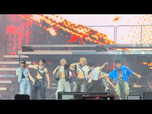 (4k) Stray Kids BST Hyde Park 2024 - Charmer