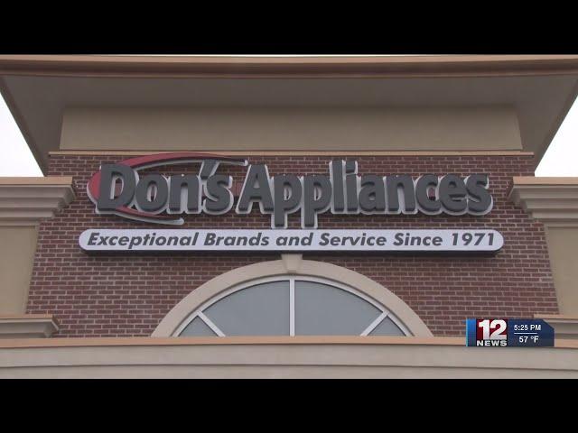 Don's Appliances holds ribbon cutting