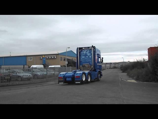 SCANIA R620 V8 - MA Ponsonby - TruckMax 6inch Smoothline Twin-Stacks