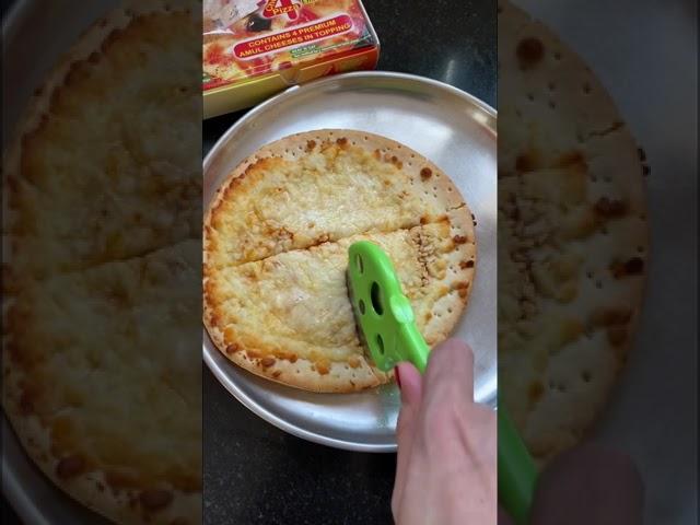 Pizza | cheese pizza | thin crust pizza | Amul cheese pizza | recipe | cheesy | review