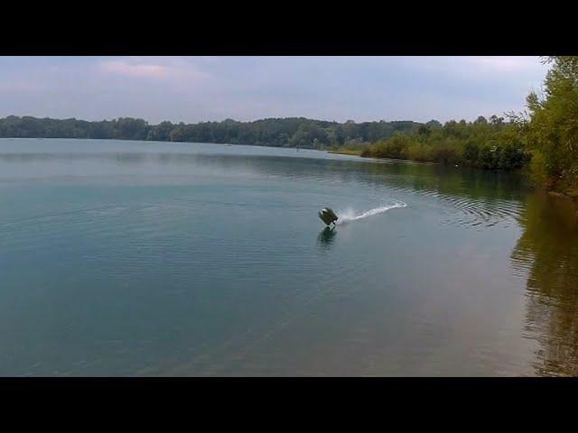 Crashes and mishaps with RC boats....