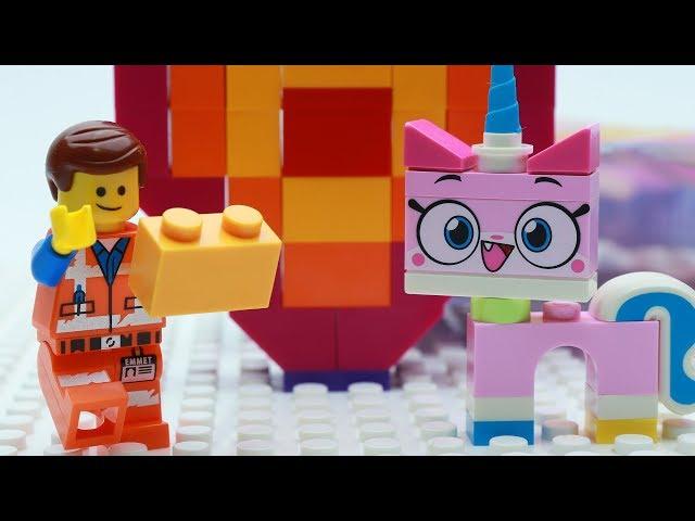 Lego Movie 2 Emmet's 'Piece' Offering polybag - 30340 - Lego Brick Building Heart