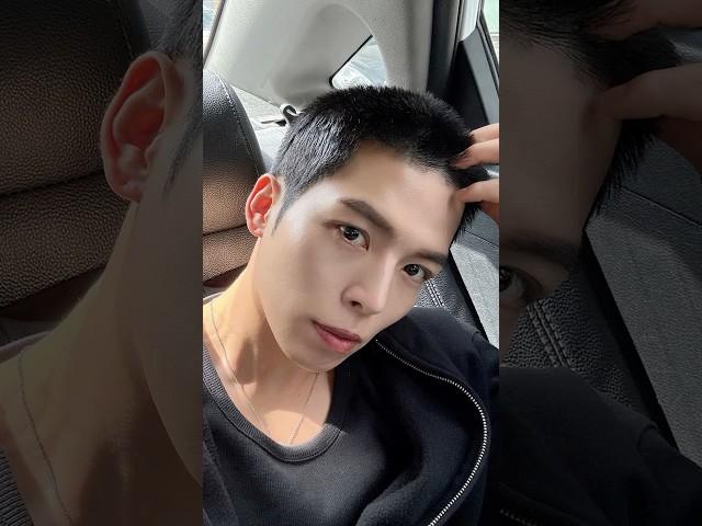 패션유튜버가 삭발을?