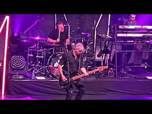 The Stranglers DUCHESS live Paris @stranglersofficial