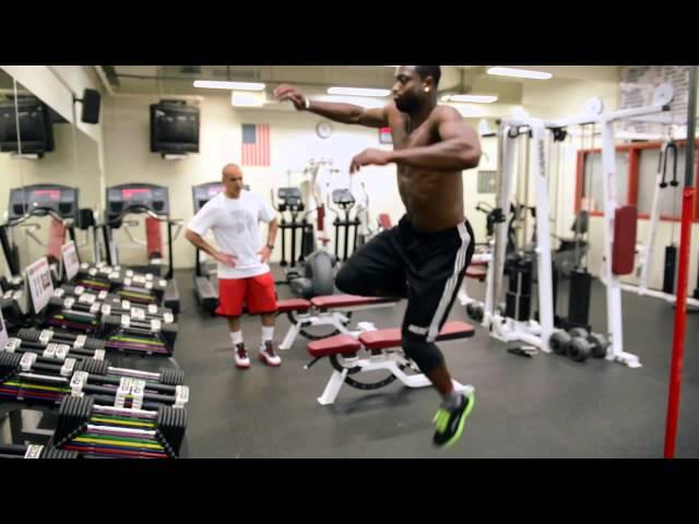 Dwyane Wade training with Tim Grover. Powerful!!