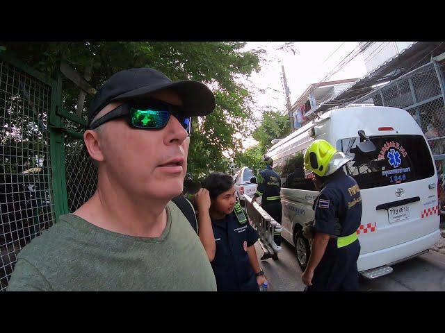 Bangkok Ambulance: Episode 1 "Fatal House Collapse."