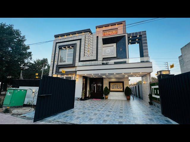 10 Marla Beautiful House In Bahria Town Lahore - Sector C