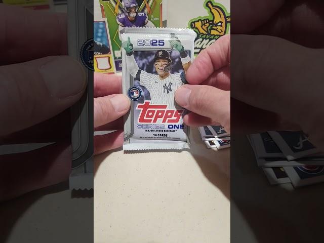 Opening Topps Series 1 packs - 2025 - cool inserts... maybe!
