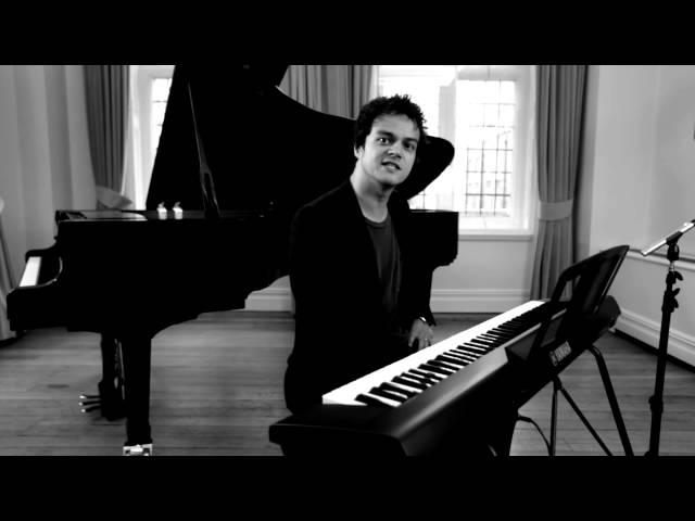 Jamie Cullum introduces Yamaha's latest Piaggero