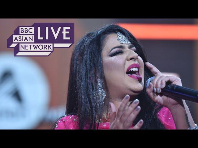 Jasmine Sandlas - Whiskey Di Bottal / Illegal Weapon (Asian Network Live 2019)