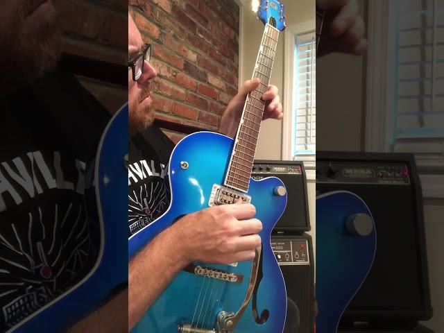 FUNKY FINGERSTYLE BLUES LICK #shortsfeed #guitar