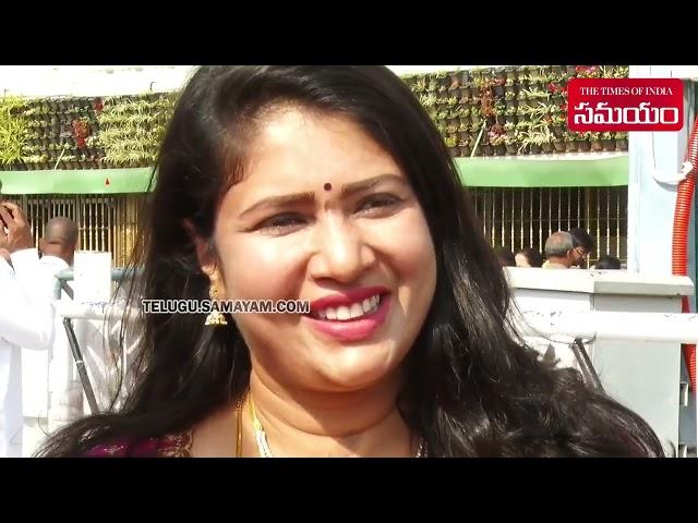 Tollywood Actress Sanghavi spotted with Family @Tirumala Temple | Samayam Telugu