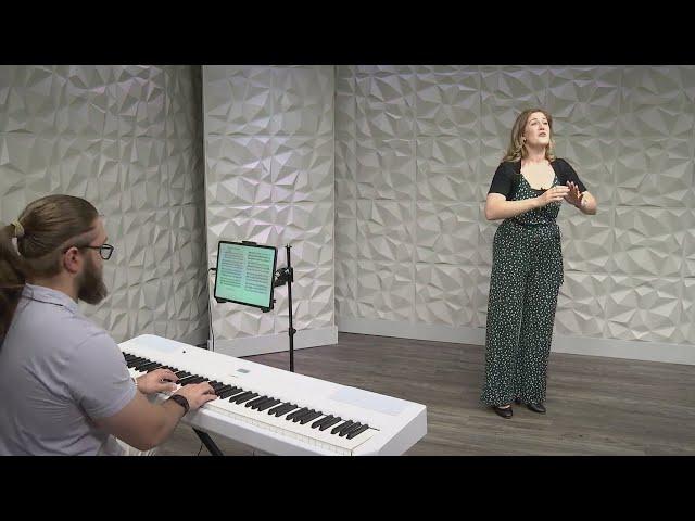 Emily Hogan Performs on the CiStage | ciLiving