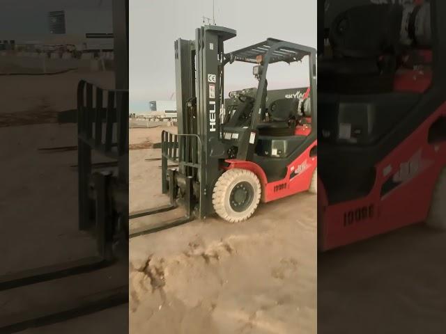 Construction work equipment heavy machinery #forklift #tractor #scissorlift