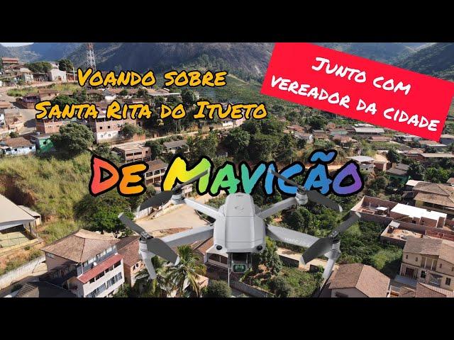 voando sobre as montanhas de Santa Rita do Itueto em MG com Mavicão Air 2