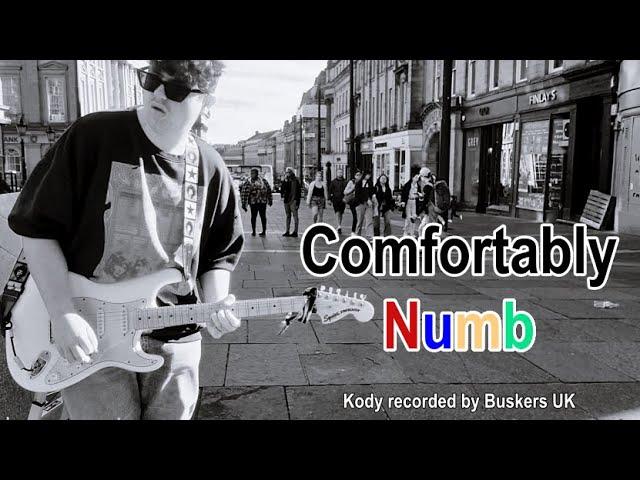 Newcastle Busker NAILS Comfortably Numb - EPIC Street Performance!  #newcastleupontyne #busker