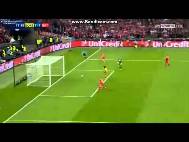 Neven Subotic amazing goalline save [Borussia Dortmund - Bayern Munich 1:2]