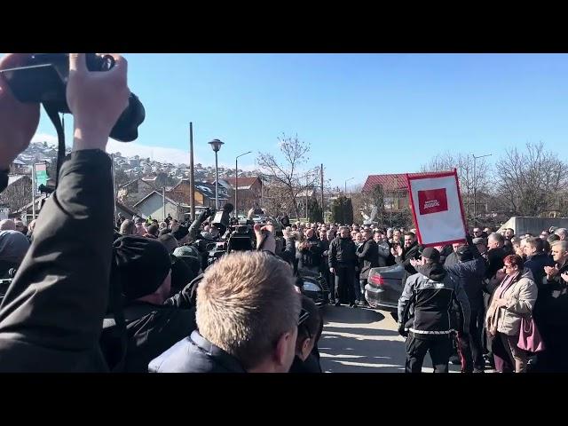 Milorad Dodik u društvu kćerke Gorice stigao u Sud BiH: Dočekan aplauzima i uzvicima "Mile, Mile"