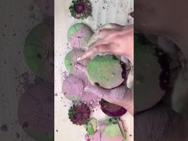Purple and green reformed gym chalk crush #oddlysatisfying #asmr #gymchalkasmr #shorts