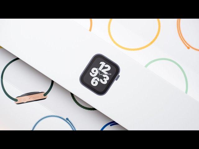 Apple Watch SE Space Gray Unboxing and Impressions! + Series 7 Comparison