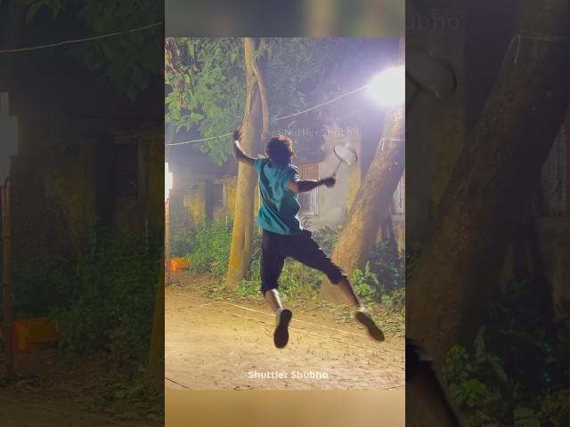 Badminton jump smash #shorts #badmintonmatch #outdoorbadminton #shuttlershubho #badmintontrickshots