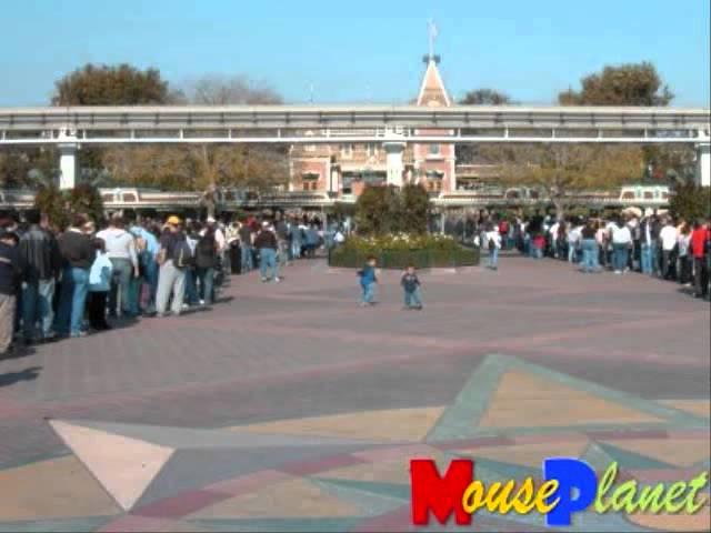 Disneyland Resort Esplanade Area BGM - An Wonderful Day Like Today!