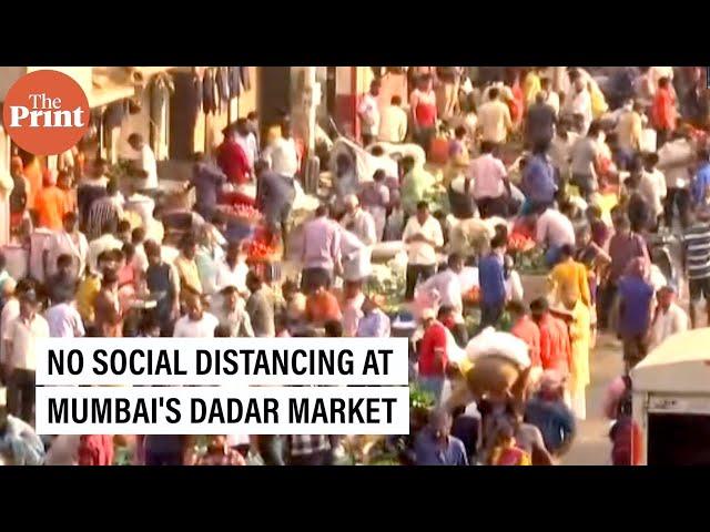 Huge crowd gathers at Mumbai’s Dadar market