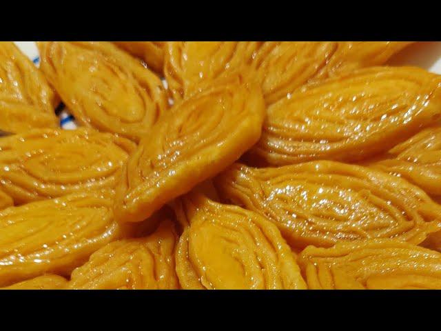 Khaja recipe in Hindi | Crispy Sweet dish | Bengali Khaja | | Chirote | खाजा बनाने की आसान विधी