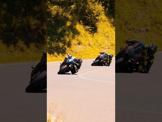 Yamaha R1 and #kawasaki zx10r #shorts #viral_video #learn @lokesh rider079..