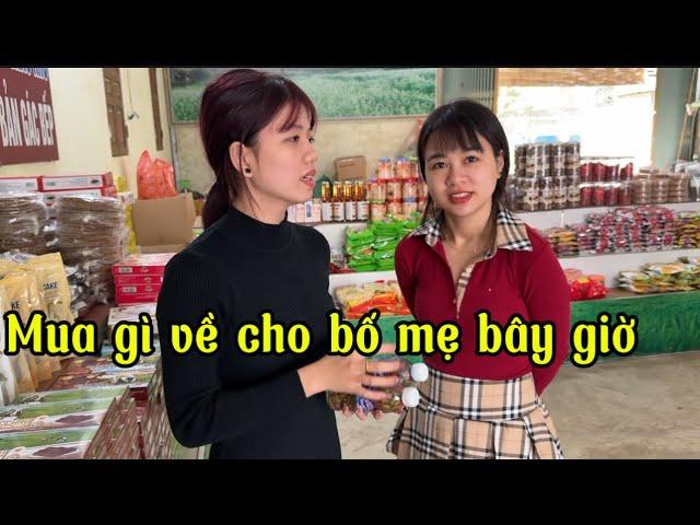 Cường Ánh Và Biển Hằng Mua Quà Mộc Châu Về Cho Bố Mẹ