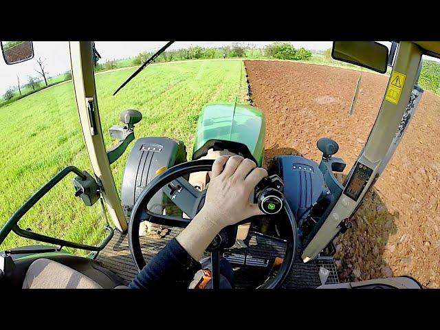 Cab View | John Deere 7820 + Moro Warrior QRV 16 A | Plowing